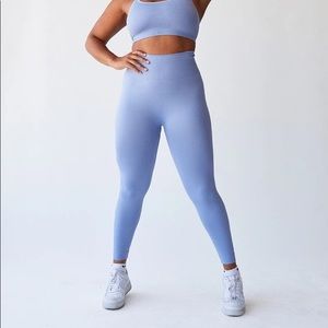 Setactive sky leggings/box bra